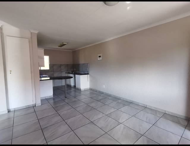 2 BEDROOM APARTMENT FOR SALE IN KENLEAF